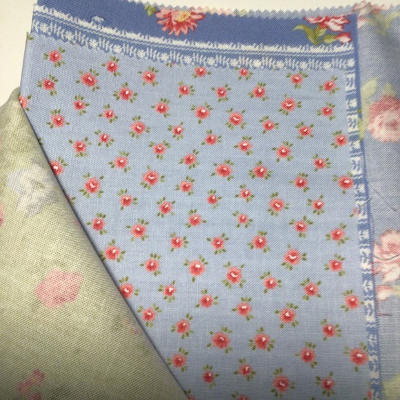 Moda Fat Quarter Bundle - 12 Fat Quarters of beautiful quilting quality cottons - Picture 9 of 14